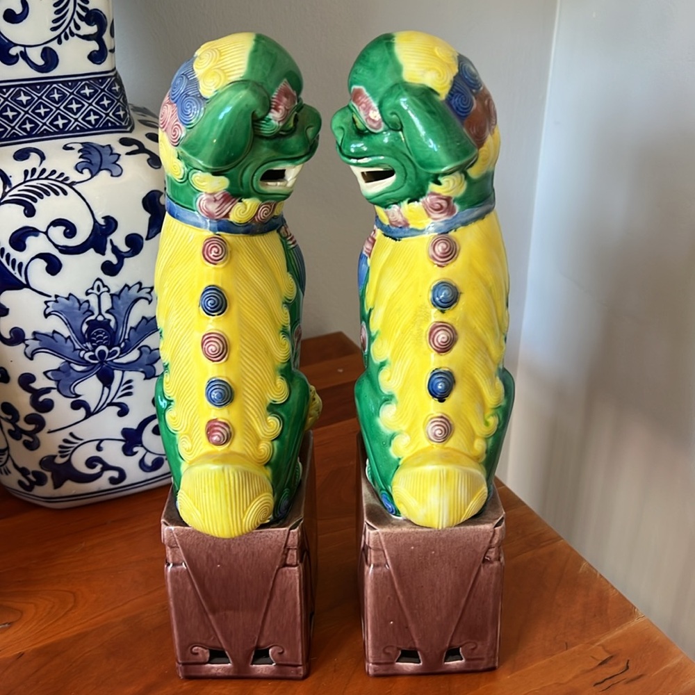 Large pair of antique colorful Chinese Foo Dog Statues - Picture 6 of 10